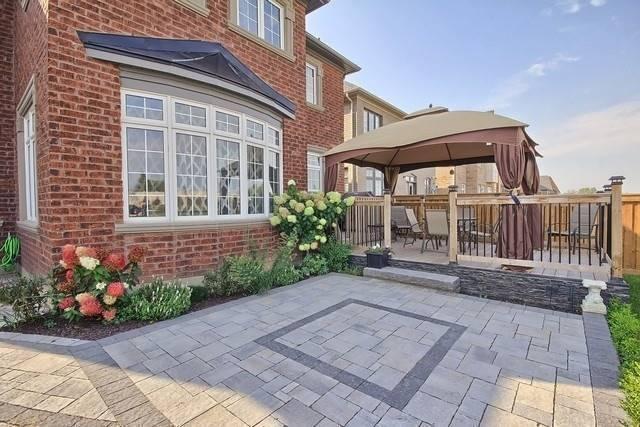 78 Tatton Crt, House detached with 4 bedrooms, 4 bathrooms and 3 parking in King City ON | Image 2